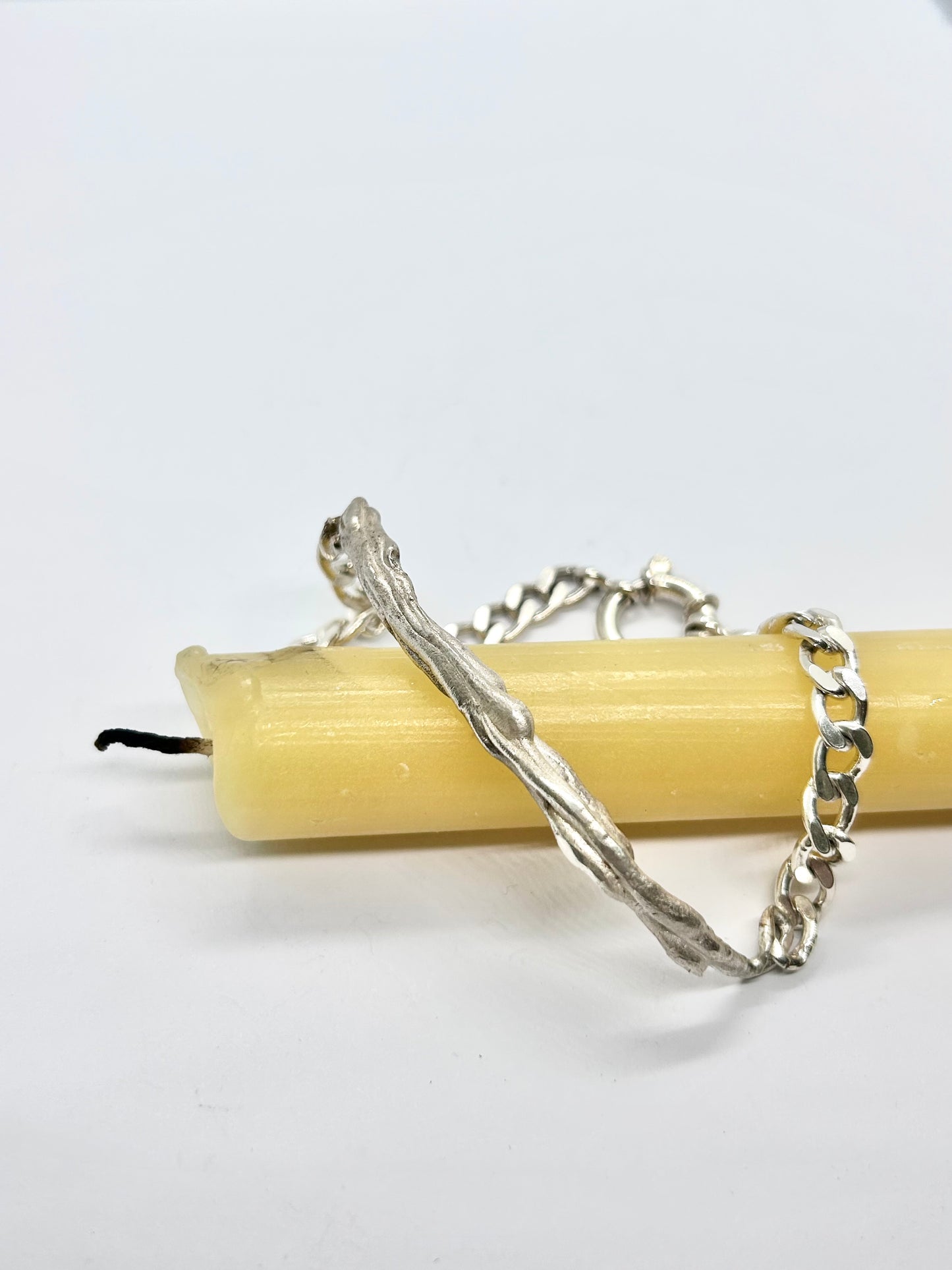 Carlota_Brogueira-Divine_Bracelet