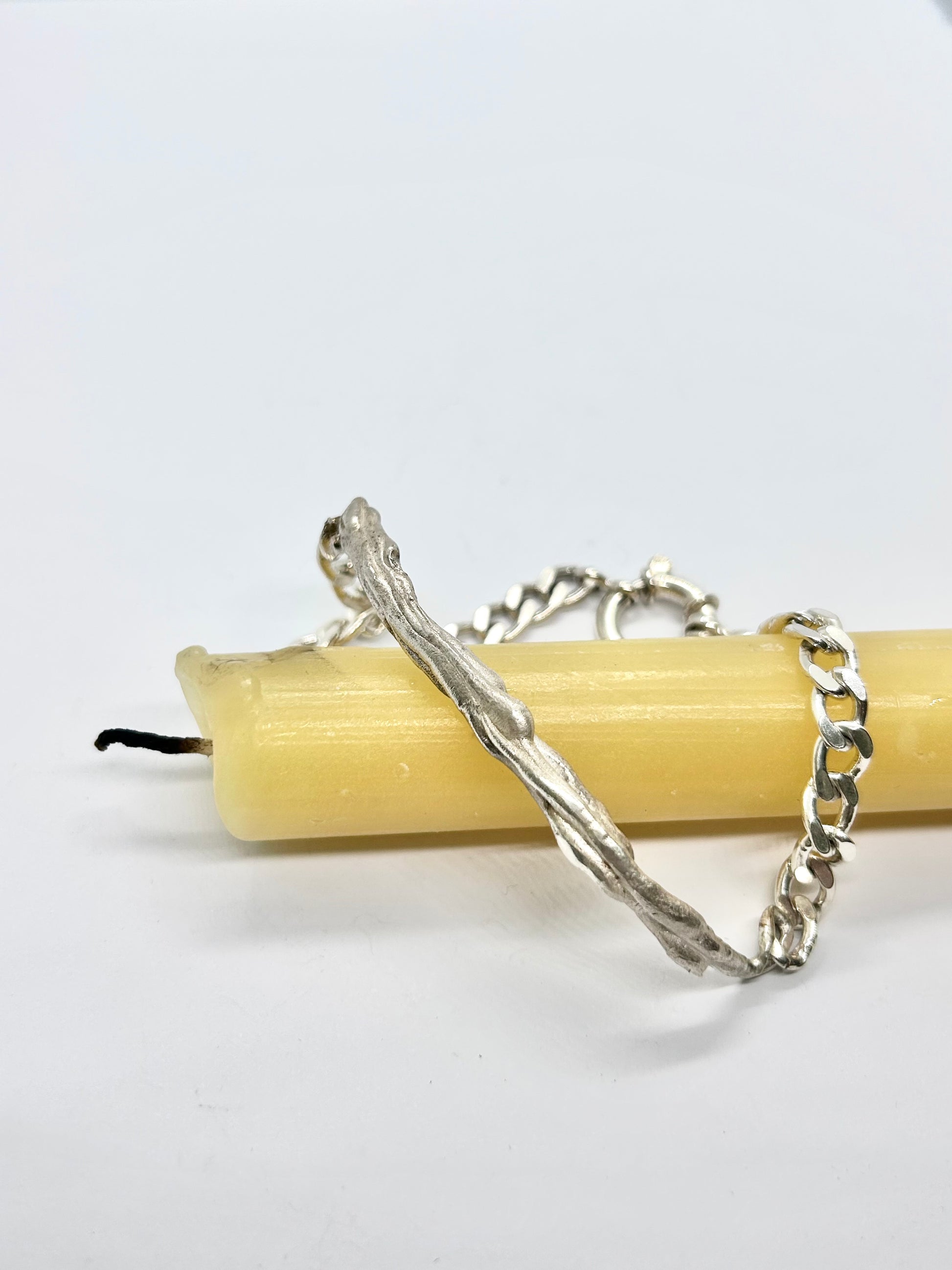 Carlota_Brogueira-Divine_Bracelet